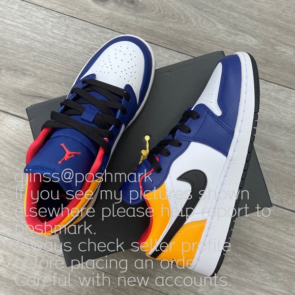 Air Jordan 1 low New in Box - Picture 8 of 9